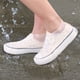 thumbnail image 4 of Cubrezapatos Cubierta de zapatos antideslizante impermeable reutilizable Bota de lluvia para exteriores de silicona (Blanco M), 4 of 7