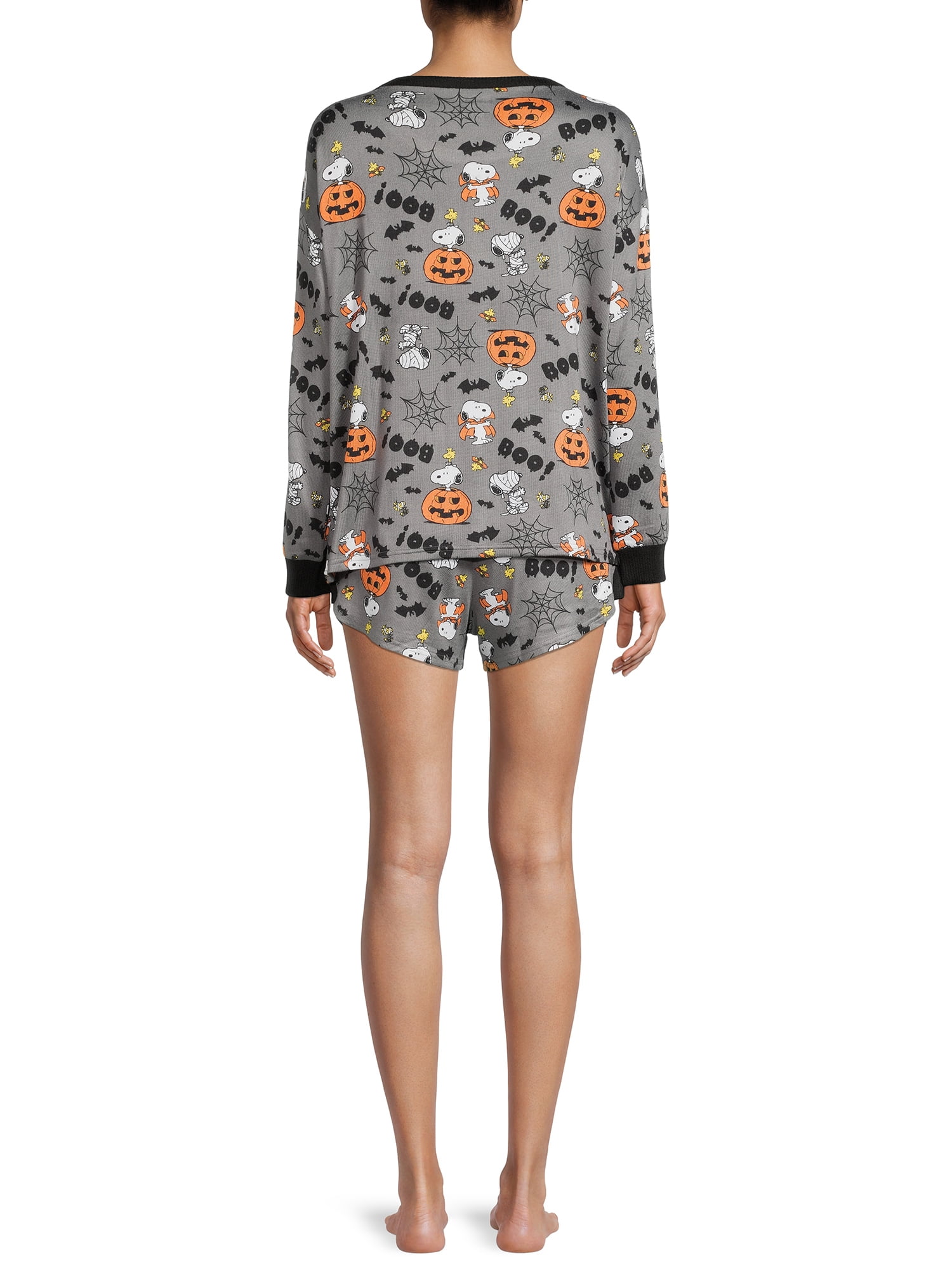 Peanuts Long Sleeve Round Neck Graphic Print Pajamas (Women's or Women's Plus) 2 Piece Set
