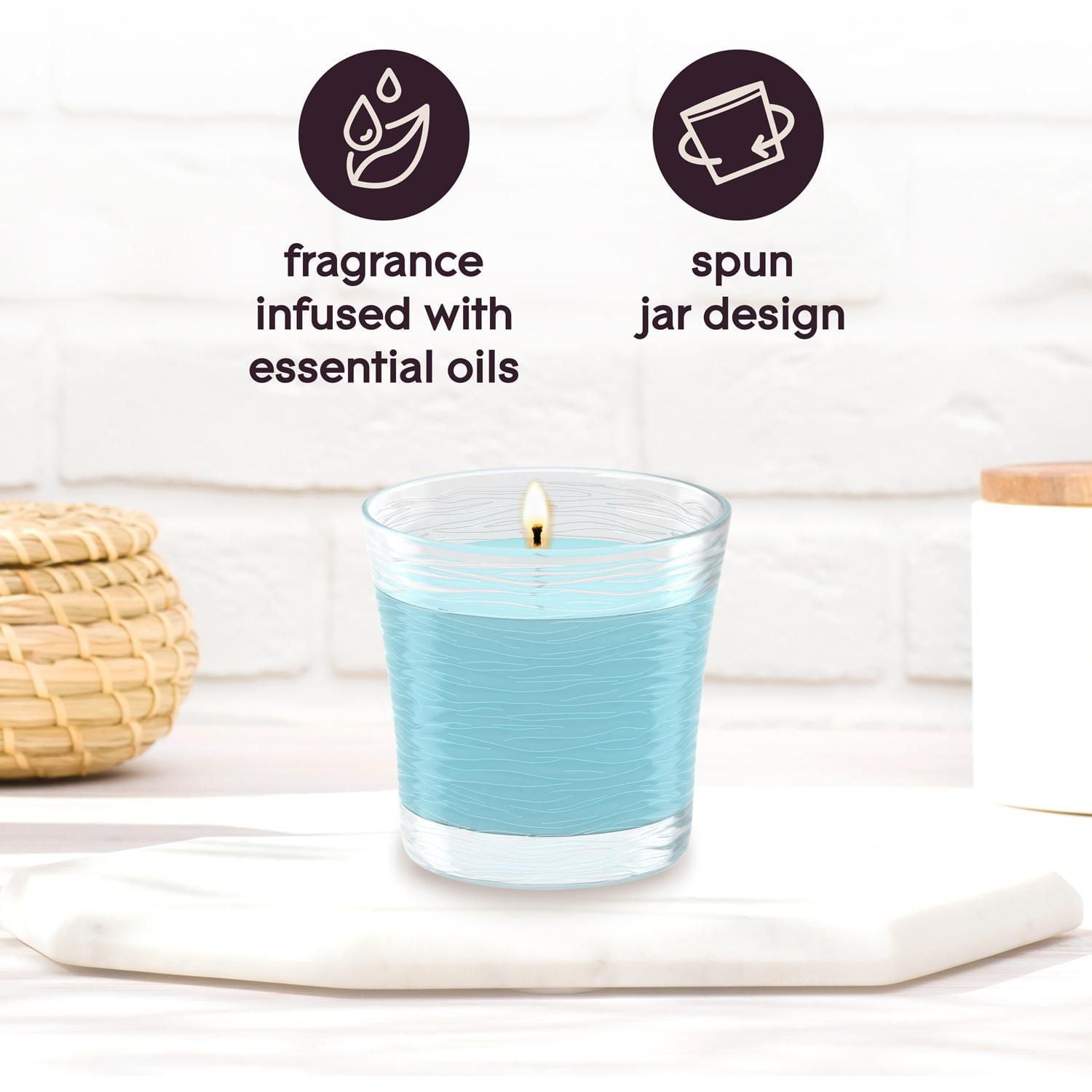 Glade® Scented Candle Air Freshener, Invigorating Aqua Waves, 1 Piece