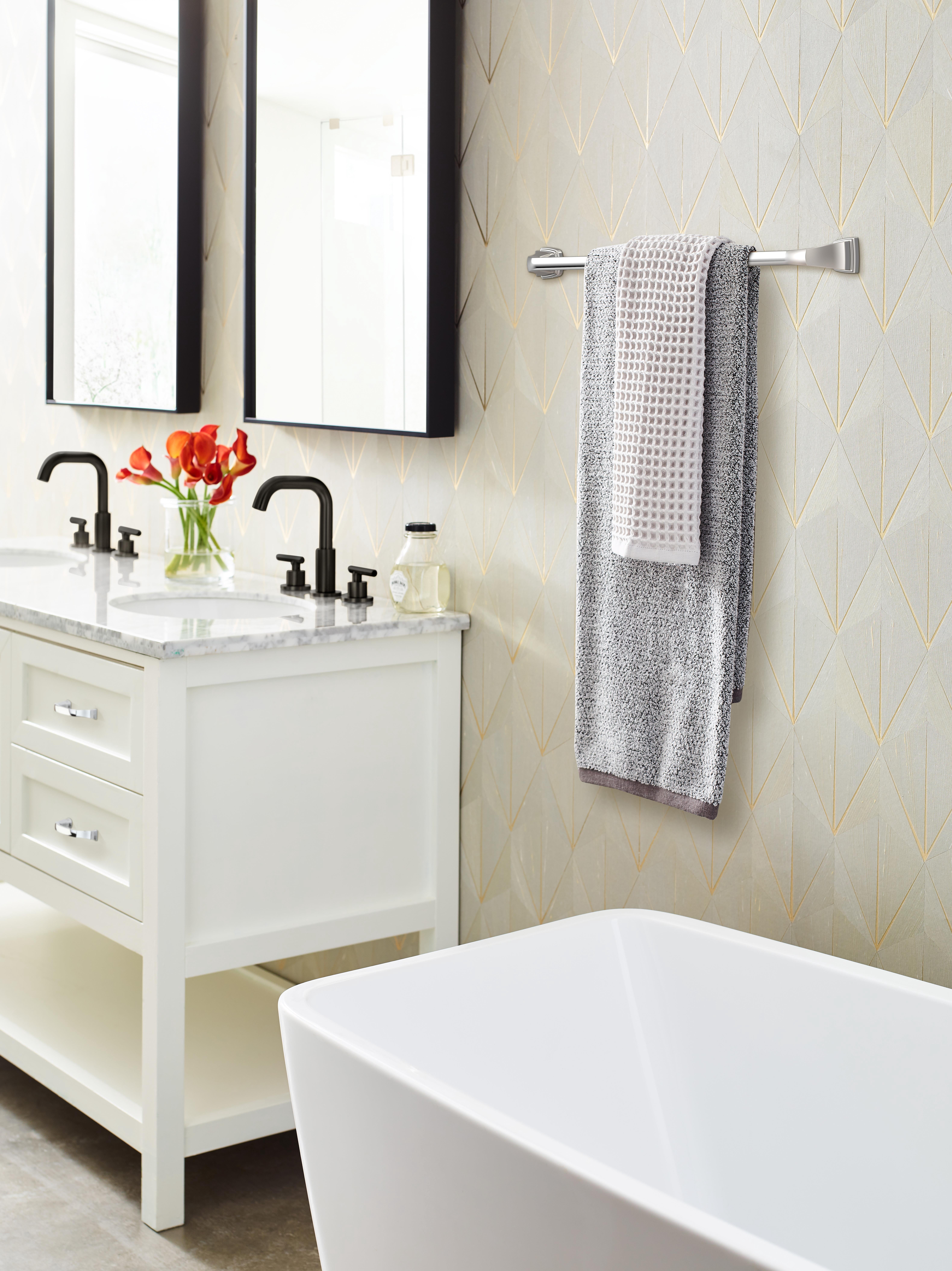 Amerock Revitalize Chrome 24 inch (610mm) Towel Bar