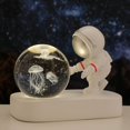thumbnail image 1 of Bola de cristal tallada con luz de noche con forma de astronauta y base luminosa para estudiantes y amigos, 1 of 6
