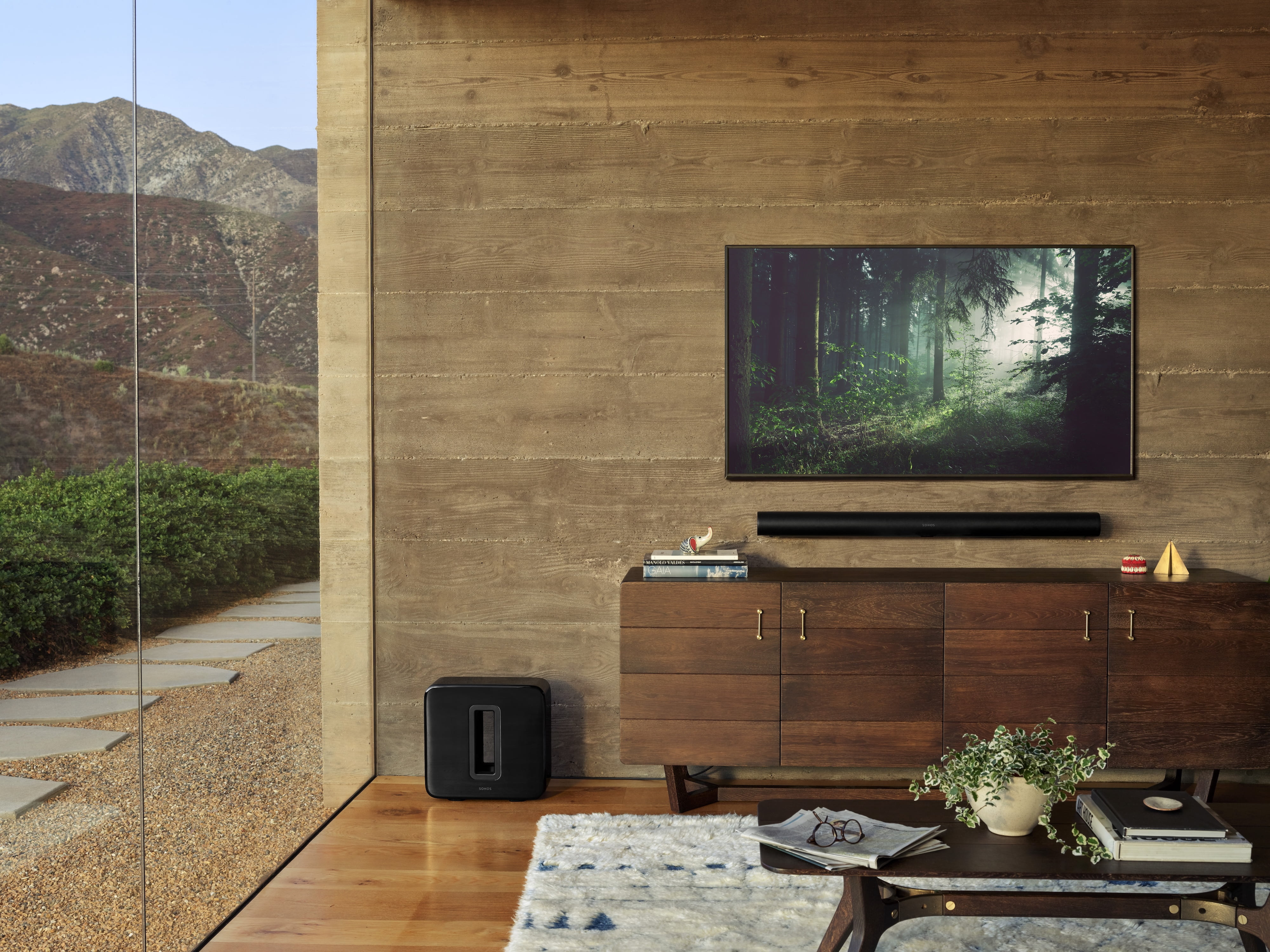 Sonos Arc Black Reconditioned Soundbar with Advanced Dolby Atmos Technology