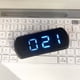 thumbnail image 4 of Reloj de fitness Seitruly pantalla digital tridimensional alarma rojo, 4 of 6