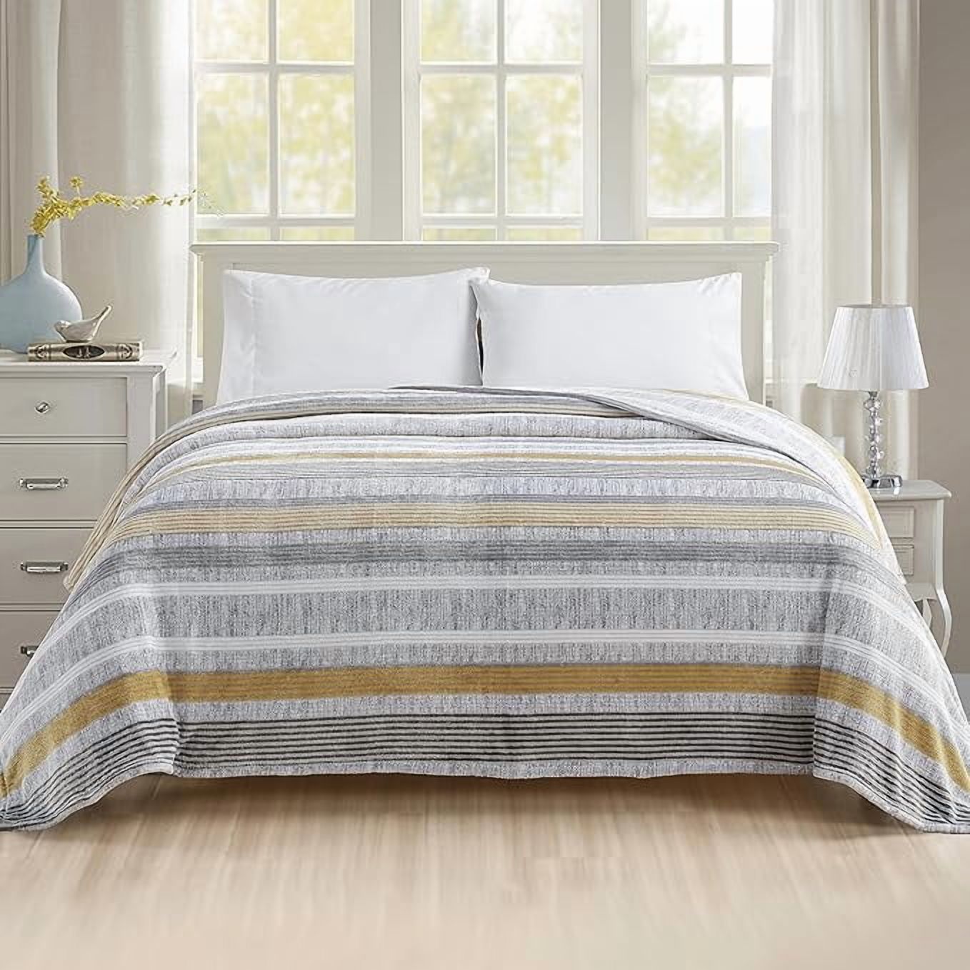 Elegant Comfort Soft Print Flannel Fleece Bed Blanket, Cozy-Fuzzy Lightweight Bedspread Coverlet, All season Decorative Blanket for Couch, Sofa, Striped Design, King Size, Brea Stripe