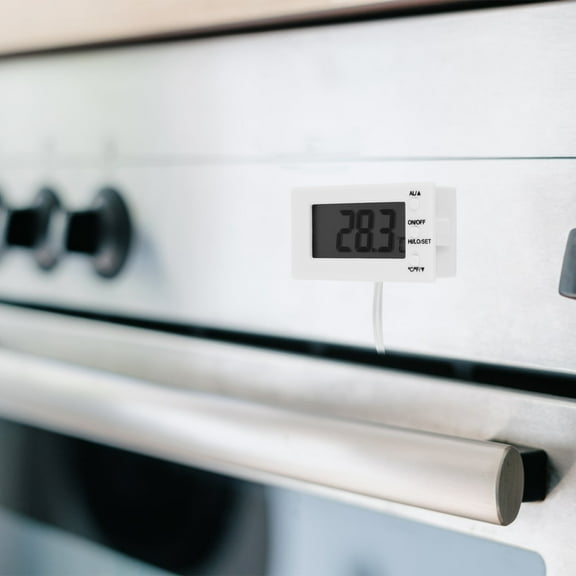 1Pc/2Pcs Digital Oven Thermometer with Probe -50°C to 300°C Grill Thermometer with LED Display High Low Temperature Alarm Battery Powered Digital Fridge Thermometer for Oven Kitchen