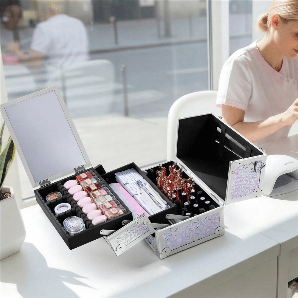 Renwick Portable Makeup Train Case with Mirror and 2 Trays, Silver
