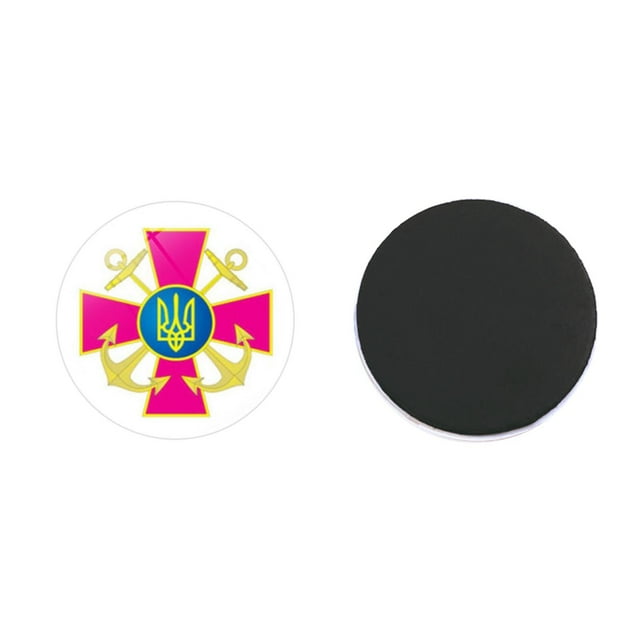 Ensemble Élégant de Réfrigérateur en Métal pour une Présentation de Notes de Cuisine Stylée et une Organisation Décorative