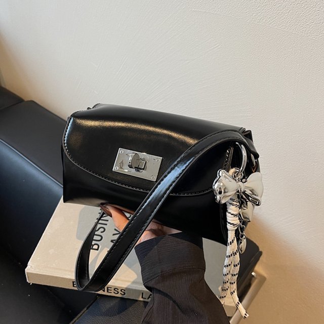 Bolsa de axala sencilla con bolso de hombro casual colgante PU Leather All-Match Crossbody Bag Farty Commute Bolse