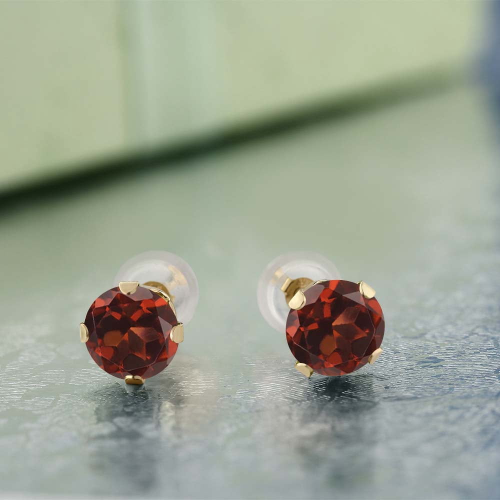 Gem Stone King 2.00 Ct Round Red Garnet 14K Yellow Gold 4-prong Stud Earrings for Women Men 6mm
