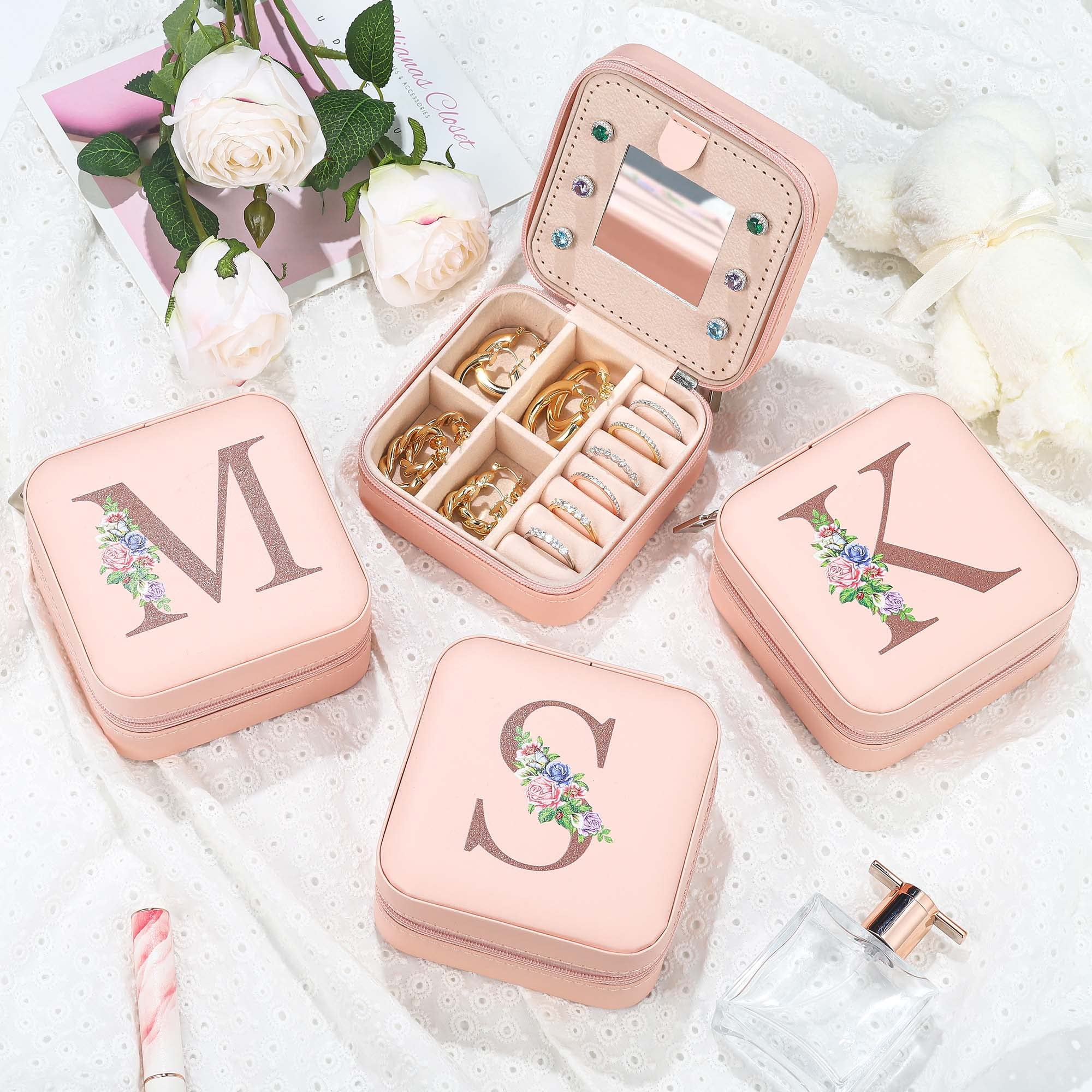 Gifts for Women Teen Girls - Small Initial Jewelry Case Jewelry Organizer  Jewelry Box Birthday Gifts Women Mom Friends Female Sister Bridesmaid Her  Teenage Girl Gifts Idea, Travel Essentials