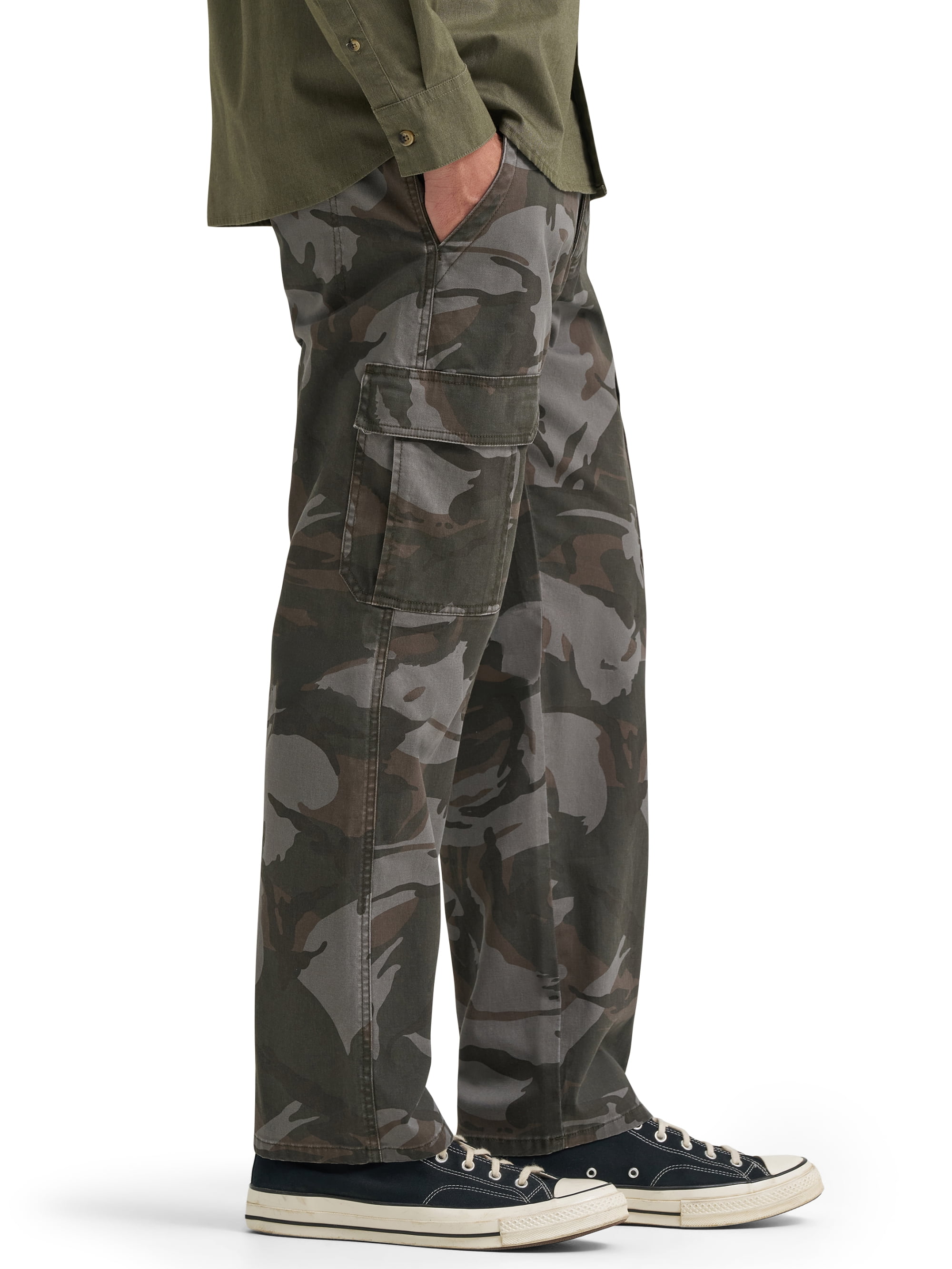 Wrangler Men's and Big Men's Relaxed Fit Cargo Pants With Stretch