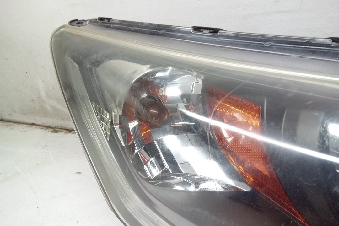 Pre-Owned 14 2014 Honda Accord Passenger RH Head Light Lamp OEM - Verify Specific Vehicle Fitment In Description - (Good)