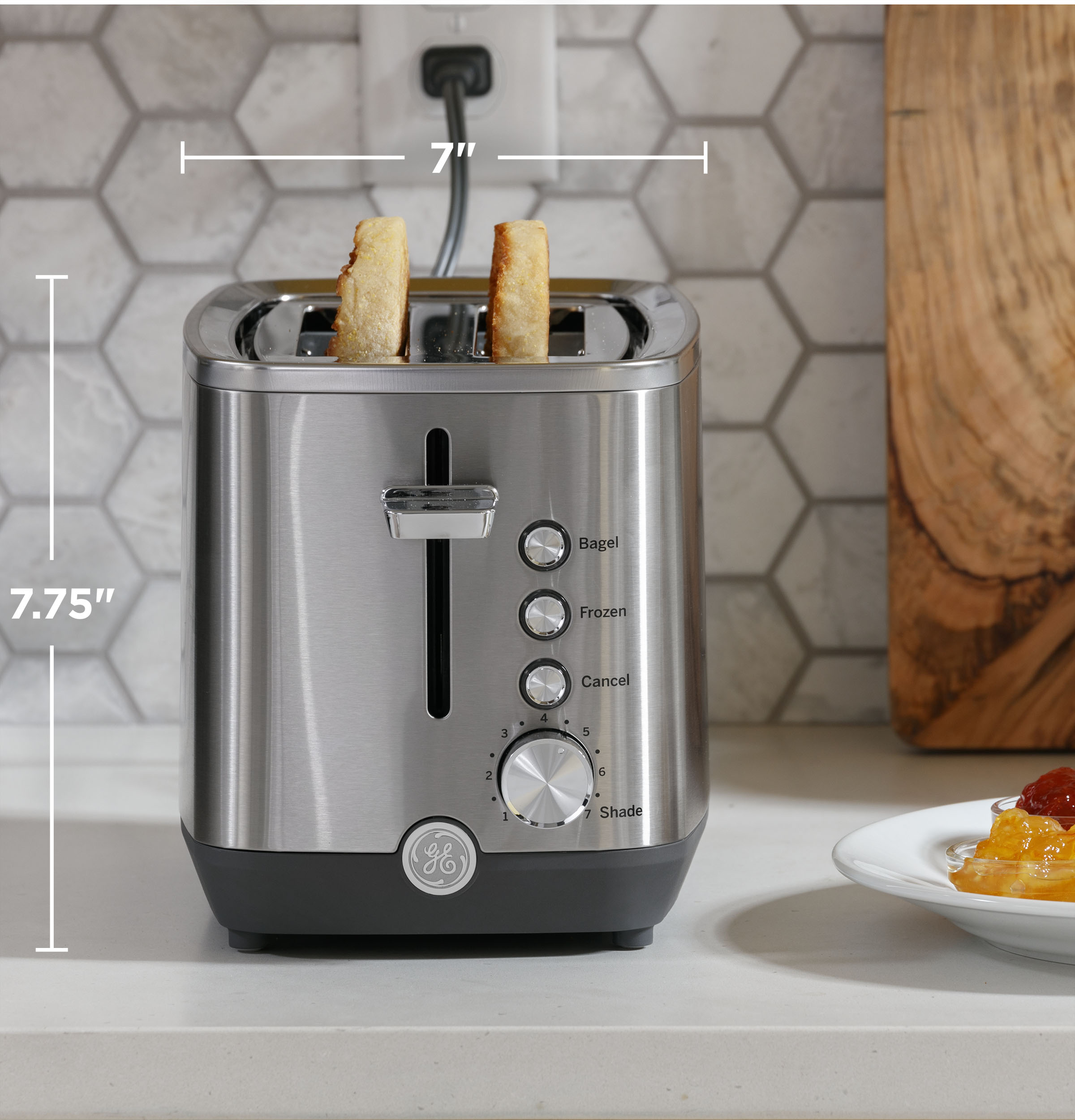 GE 2-Slice Toaster with Extra Wide Slots, Stainless Steel photo 4