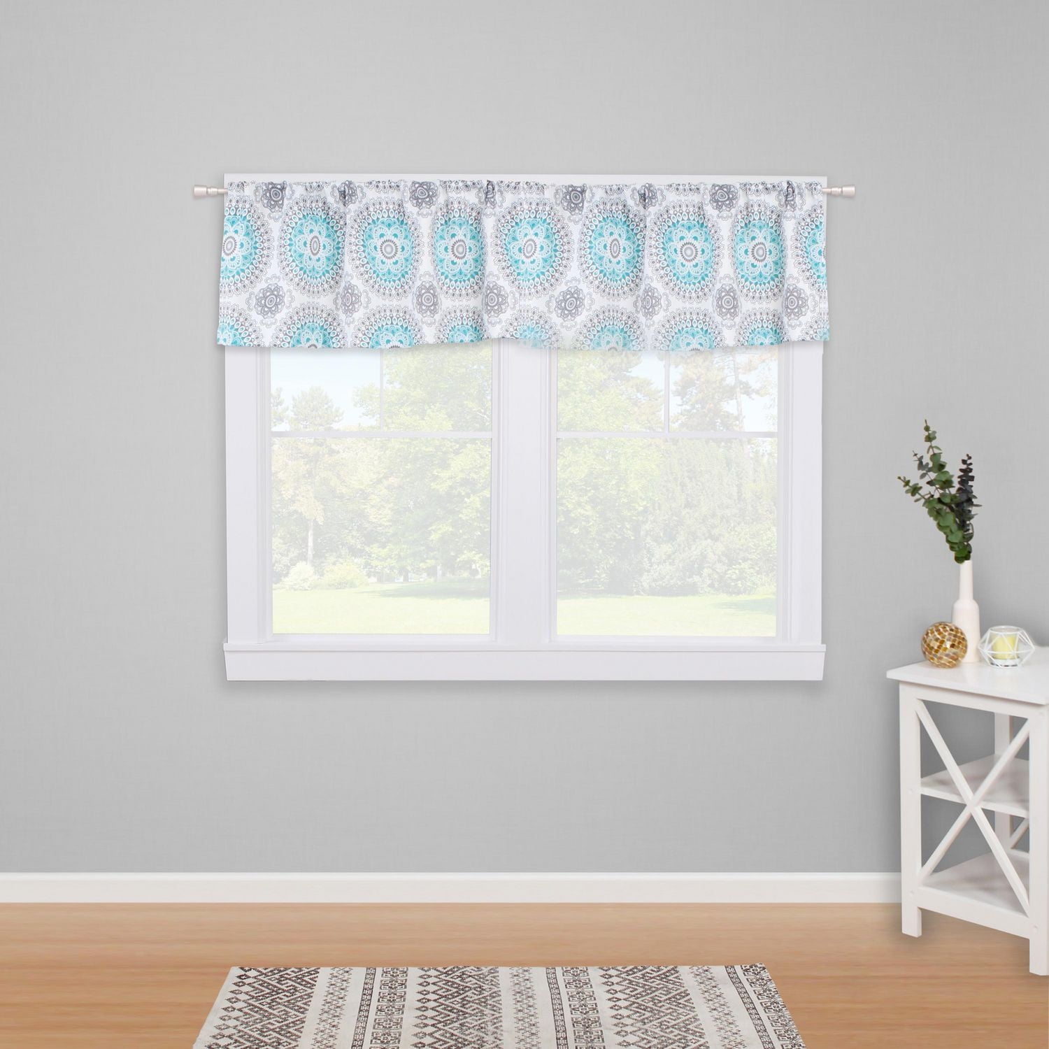 Tringle à rideaux ajustable Petite Café Lee Mainstays 122 à 218 cm (48 à 86 po), diamètre de 1,27 cm (1/2 po), nickel satiné