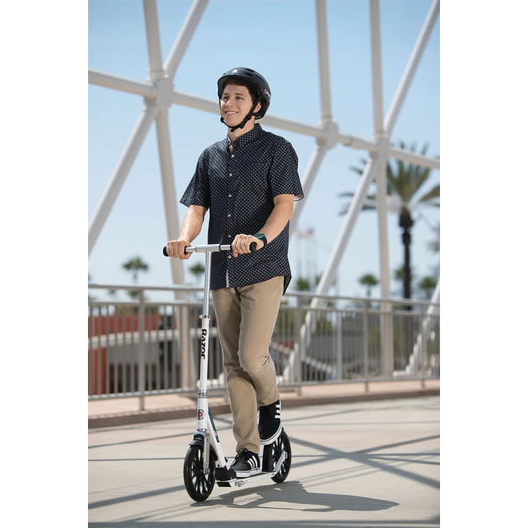 Razor A6 Foldable Kick Scooter - White, Large 10
