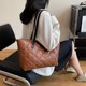 thumbnail image 3 of Bolso para teléfono móvil para mujer bolso de mano versátil acolchado con diamantes bolso de viaje diario, 3 of 7