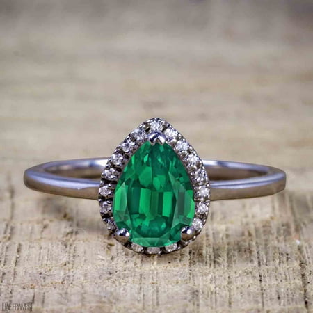Affordable 2 Carat Pear cut Emerald and Diamond Antique Wedding Ring Set in Black
