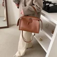 thumbnail image 5 of Bolsos de lujo con asa superior y bolsillo con cremallera en el interior, de un solo color, 2024, bolsos de gran oferta y sencillez suave para mujer, bolsos de moda para mujer, 5 of 5