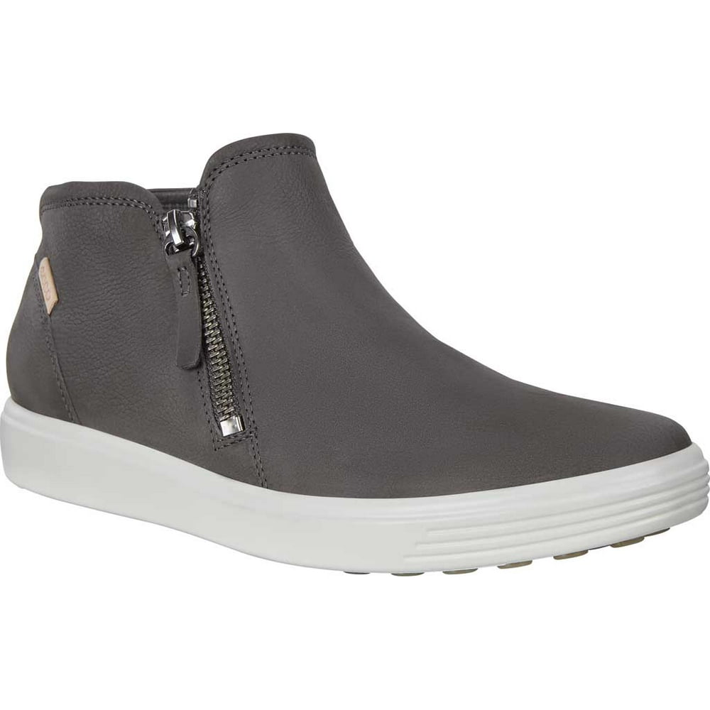ecco soft low cut zip bootie