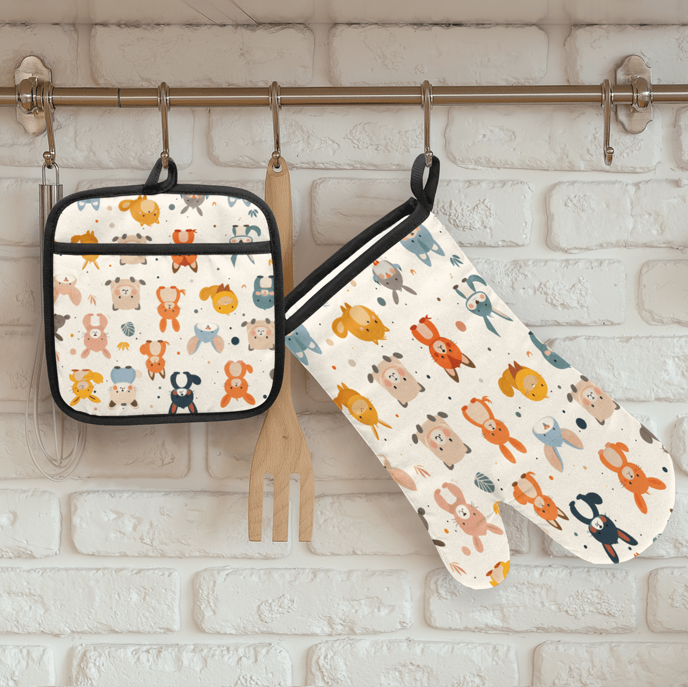 CURLYOOT Animals Oven Mitts and Pot Holders Sets of 2, Non-Slip Washable Cute Forest Animals Hot Pads and Oven Gloves for Kitchen Cooking Baking