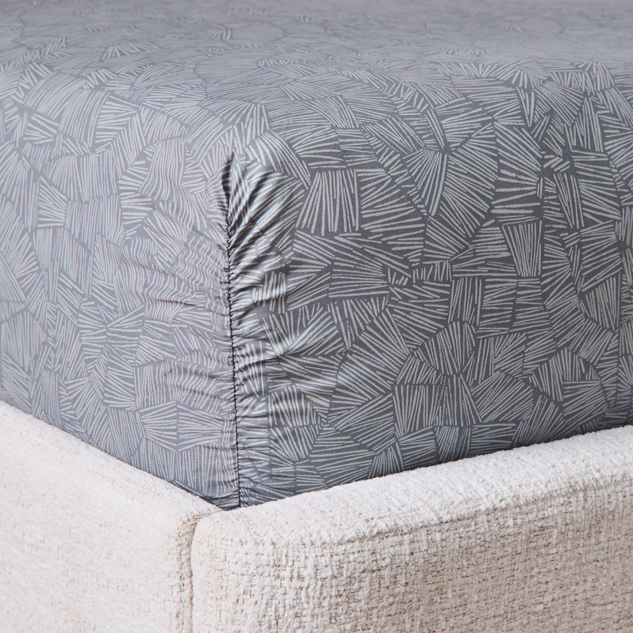 Better Homes & Gardens 300 Thread Count 4-Piece Cotton Percale Ziggy Geo Print Grey Flannel Bed Sheet Set, Full