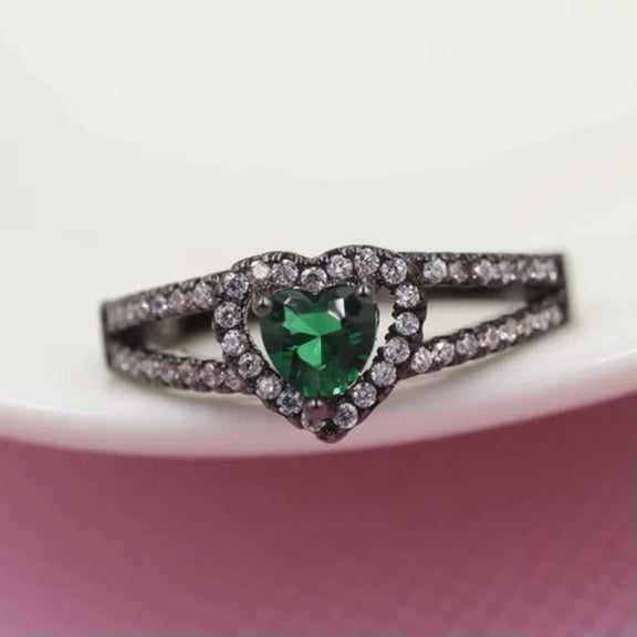 QQTDFG Size7, 8,9, Rare Green Crystal 18K Black Gold Filled Man's Fashion Solitaire R13-7