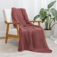 thumbnail image 4 of Manta de muselina Comfy Cubs Twin, 90 x 66, 6 capas, color vino suave, 4 of 6