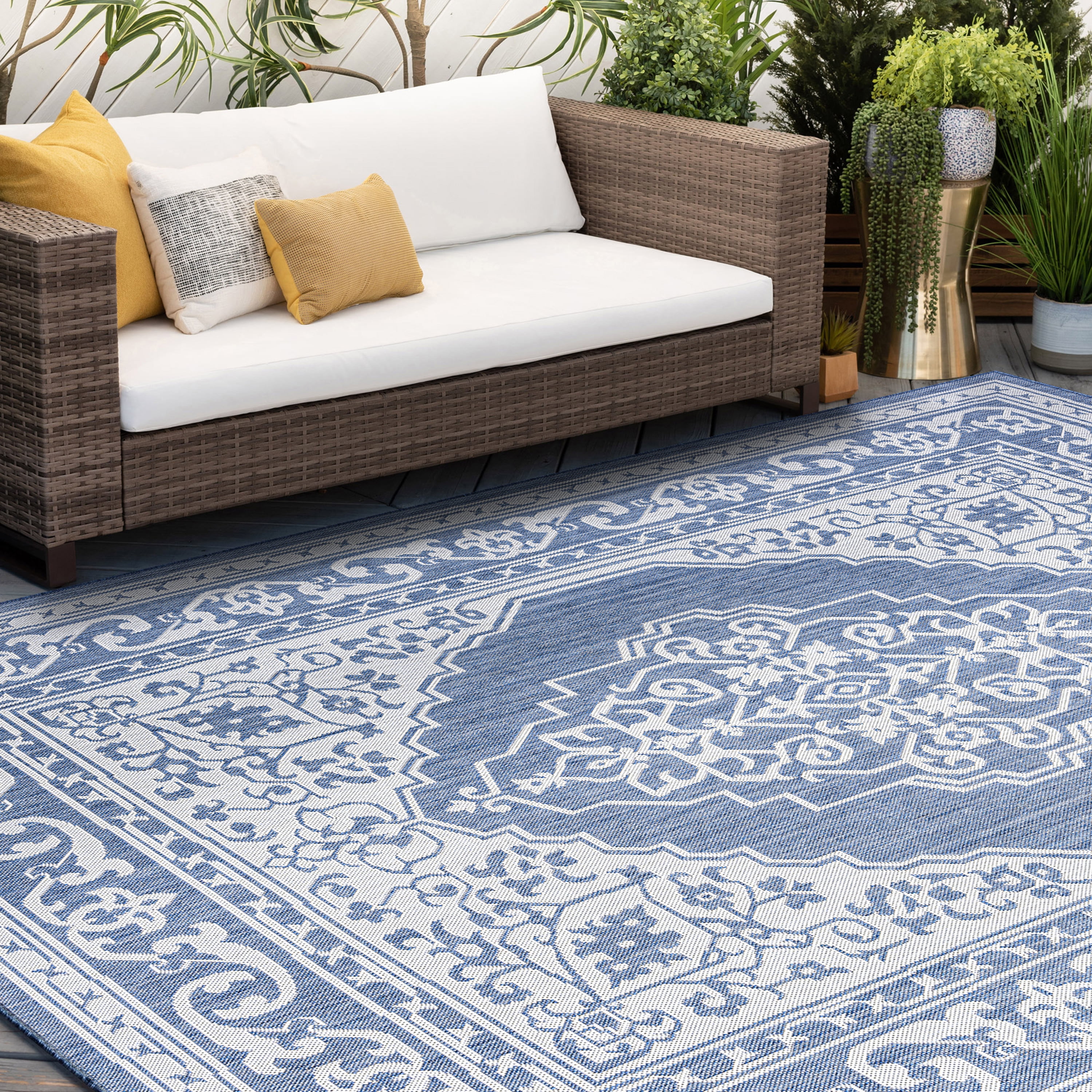Bliss Rugs Traditional Medallion Indoor Outdoor Area Rug for Patio, Porch, Garden | Blue, 4' x 5'3''