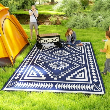 Outsunny Outdoor Patio Rug, Large Camping Carpet with Carrying Bag, 9' x 18' Waterproof Plastic Straw, Reversible, Blue & White Square Patchwork