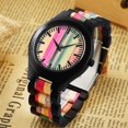 thumbnail image 2 of Reloj Dentily de Madera Analógico con Cuarzo y Esfera Colorida de 4.5 cm, 2 of 7