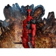 thumbnail image 4 of McFarlane Marvel Deadpool Figura Posada a Escala 1:10 con Escena, 4 of 7