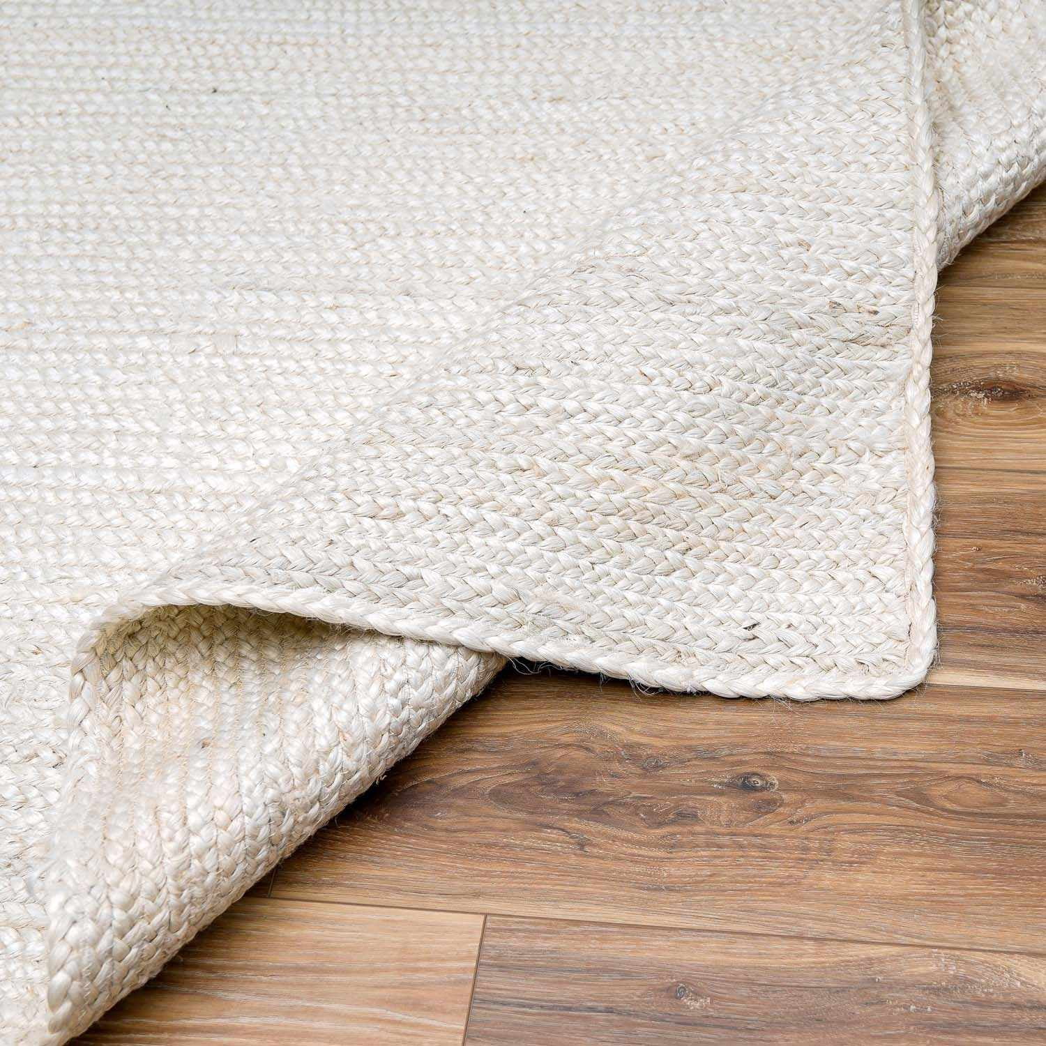 BoutiqueRugs Pangnirtung Traditional, Transitional Area Rug - Cream - 5' x 7'6"