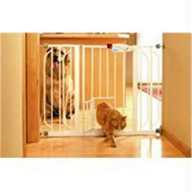 Carlson Pet Products-Extra Wide Walk-thru Gate With Pet Door 