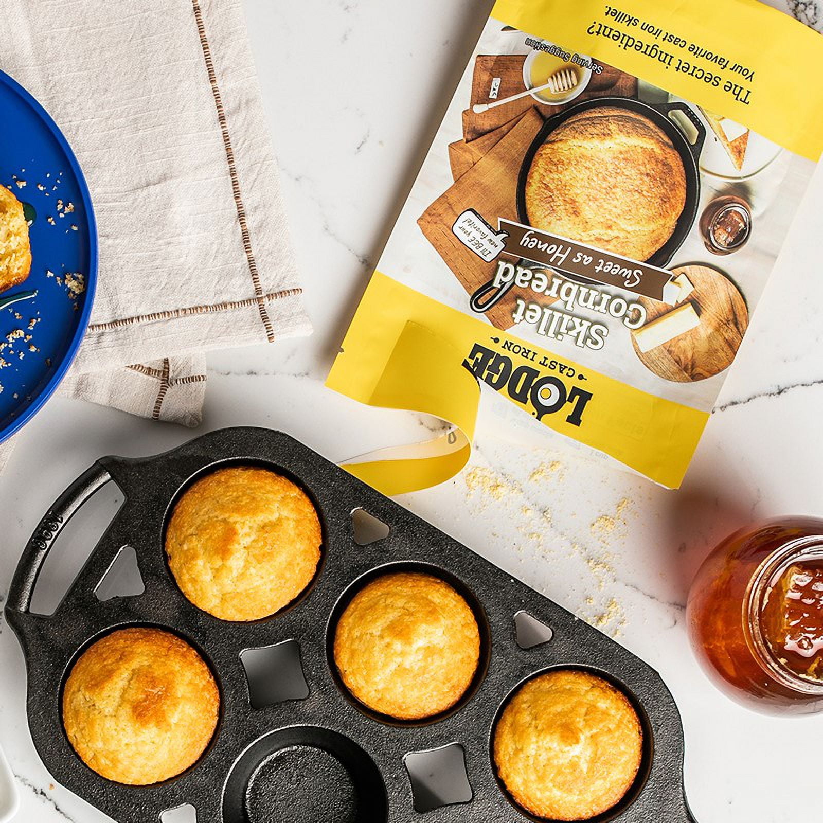 Lodge Cast Iron Skillet Cornbread Mix, Sweet As Honey, 1-Pack, 17.4 oz