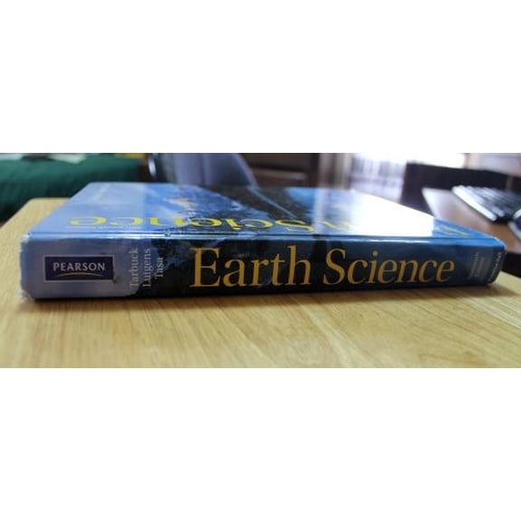 Pre-Owned Earth Science Paperback
