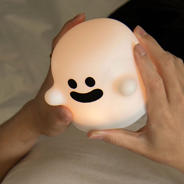 Luz de noche cálida Ghost Atmosphere Light Antideslizante Pat Light para decoración de dormitorio (A)