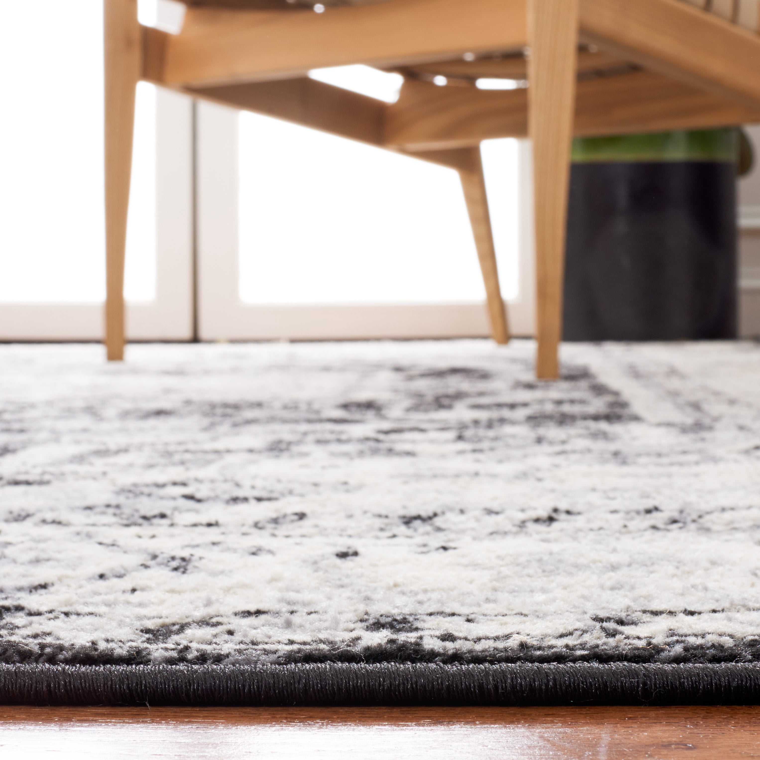 SAFAVIEH Brentwood Dimas Oriental Area Rug, Black/Gray, 3' x 5'