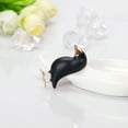 thumbnail image 4 of 2 Pcs Broche en Forme d'Oiseau Noir en Alliage Accessoire en Tissu pour Femme et Filles, 4 of 8