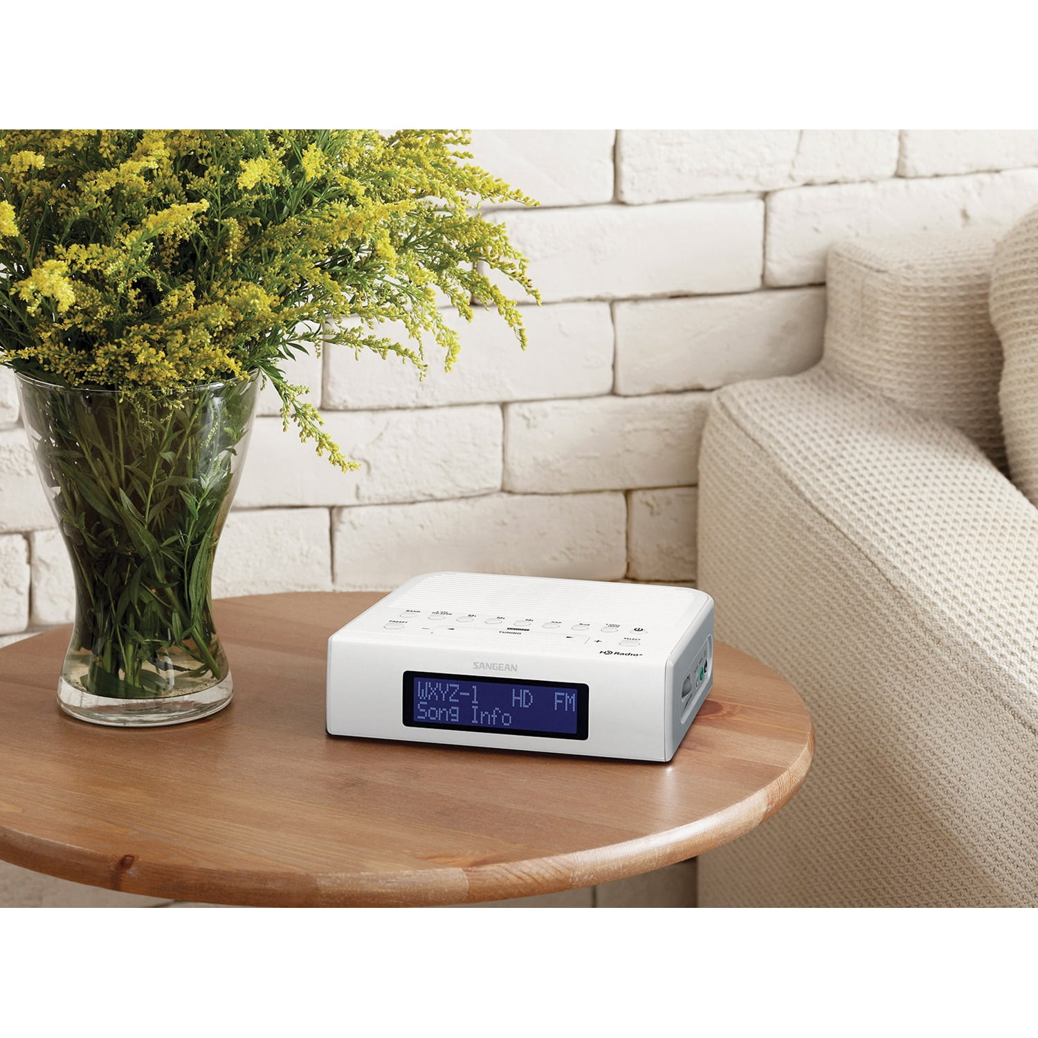 Sangean Portable AM/FM Radio, White, HDR-15