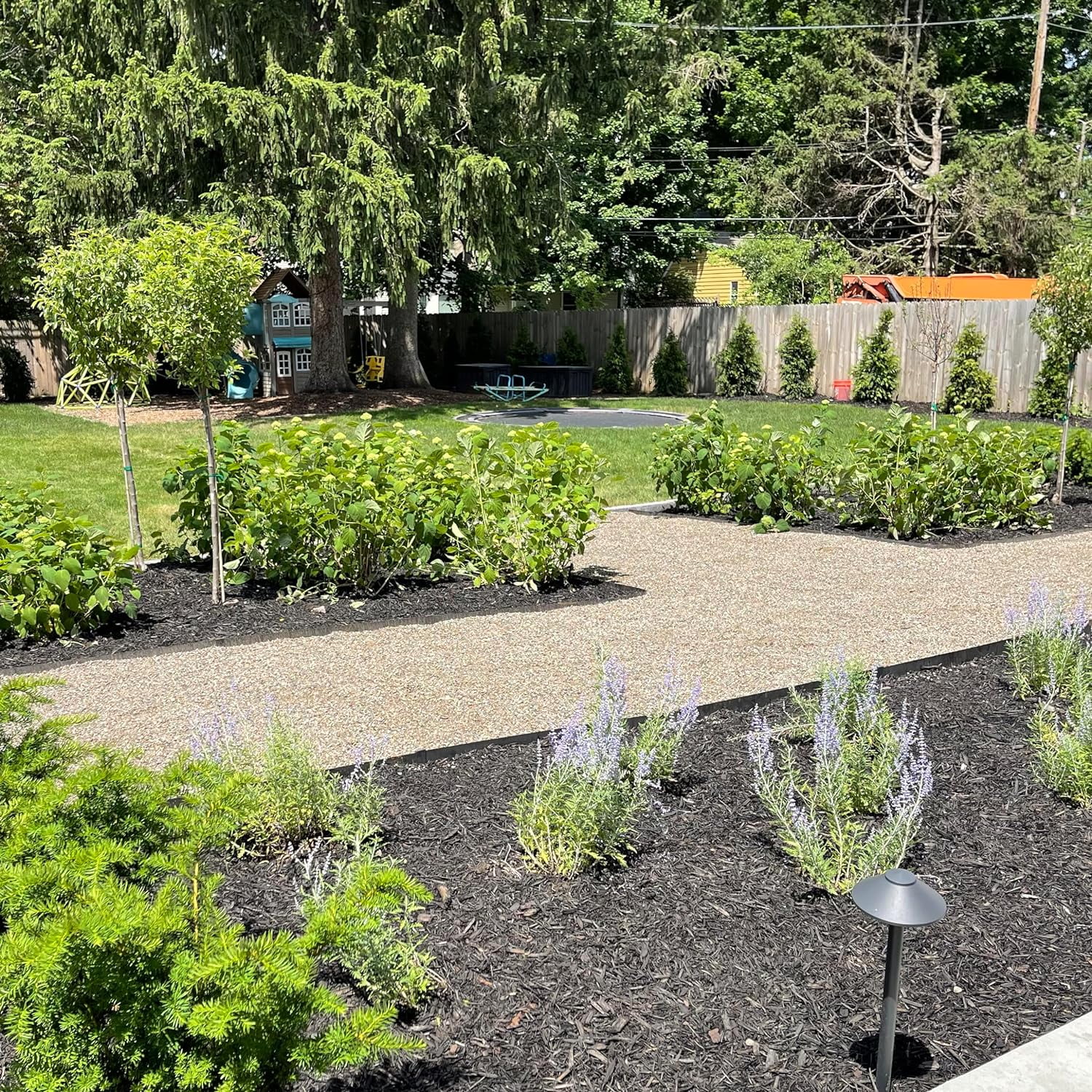 Edge Right - Hammer-in Landscape Edging - 48-inch Strips - 8-inch Depth 1/4-inch Rounded top COR-Ten Steel (1 Pack)