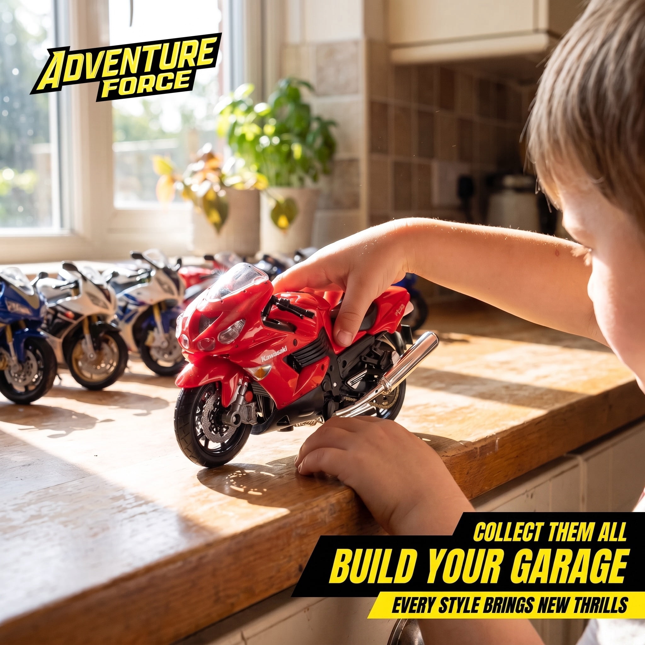 Adventure Force 2-Wheeler 1:18 Replica Motorcycle (Style May Vary)