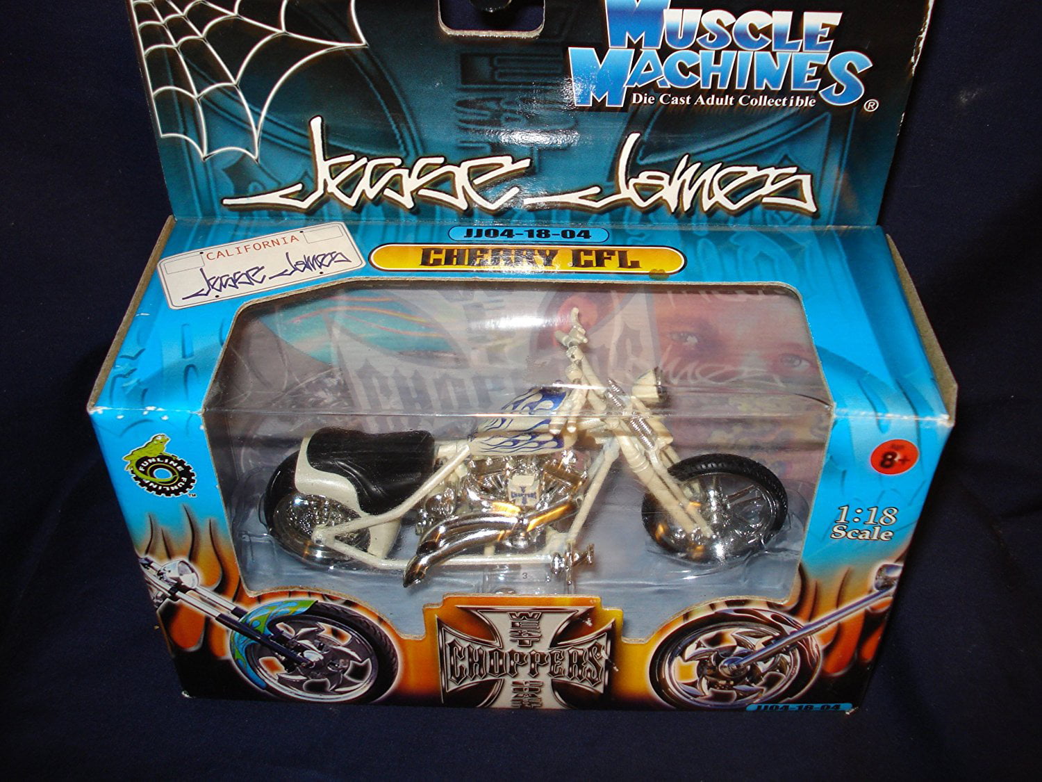 Muscle Machines Jesse James 1:18  CFL Rigid NEW 2003 White with Blue Flames NEW 