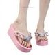 thumbnail image 4 of Chanclas de Hello Kitty con diamantes de imitación, chanclas de moda rosas, zapatos de playa con cuñas de perlas dulces y suela gruesa de verano para mujer, 4 of 6