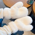 thumbnail image 4 of Regalo de Navidad, 1 par, bonitos guantes cálidos de invierno para mujer, nuevos guantes gruesos y esponjosos de felpa blancos, guantes con letras de terciopelo, talla única, 4 of 4
