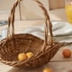thumbnail image 5 of Bewildely Cesta de picnic de ratán resistente con asa cómoda para transportarla fácilmente. Cesta de picnic de ratán tejido. Cocina y Comedor l, 5 of 6