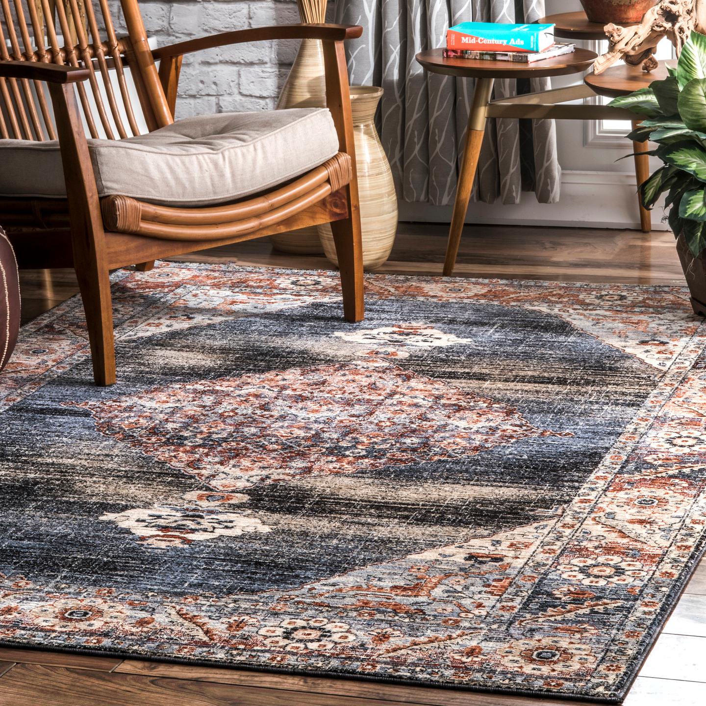 nuLOOM Laurel Distressed Area Rug