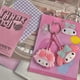 thumbnail image 3 of Sanrio Anime Melody pompón Purin Hello Kitty llavero Kawaii Lindo bolso colgante suave llavero regalo, nuevo paquete de 2 piezas, 3 of 4