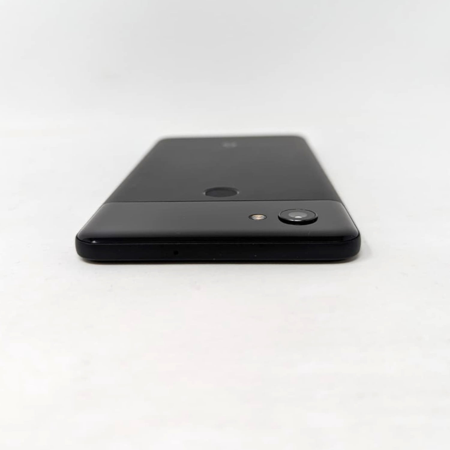 Google Pixel 2 XL 128GB G011C Factory Unlocked 6" 4GB RAM Smartphone - Just Black (Good)