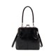 thumbnail image 2 of Bolso bandolera de piel suave con diseño nostálgico de primavera para mujer, 2 of 6