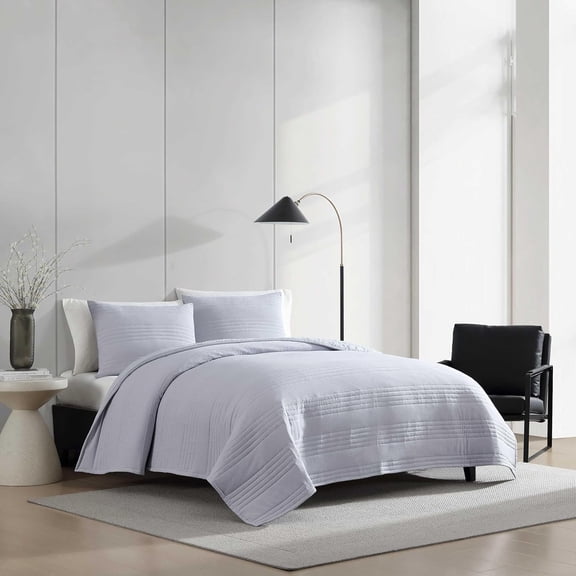 Vera Wang - Quilt Set, Super Soft Bedding Set with Matching Sham, Modern Room Essentials (Seersucker Stripe Blue, Queen)